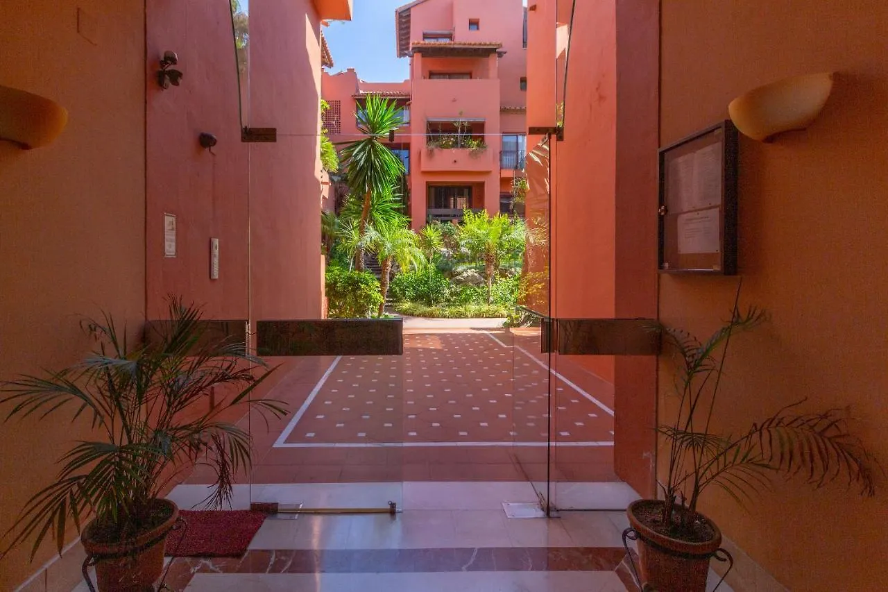 Xpce D Carlos Gardens Apartment 马尔韦利亚 0*,  西班牙