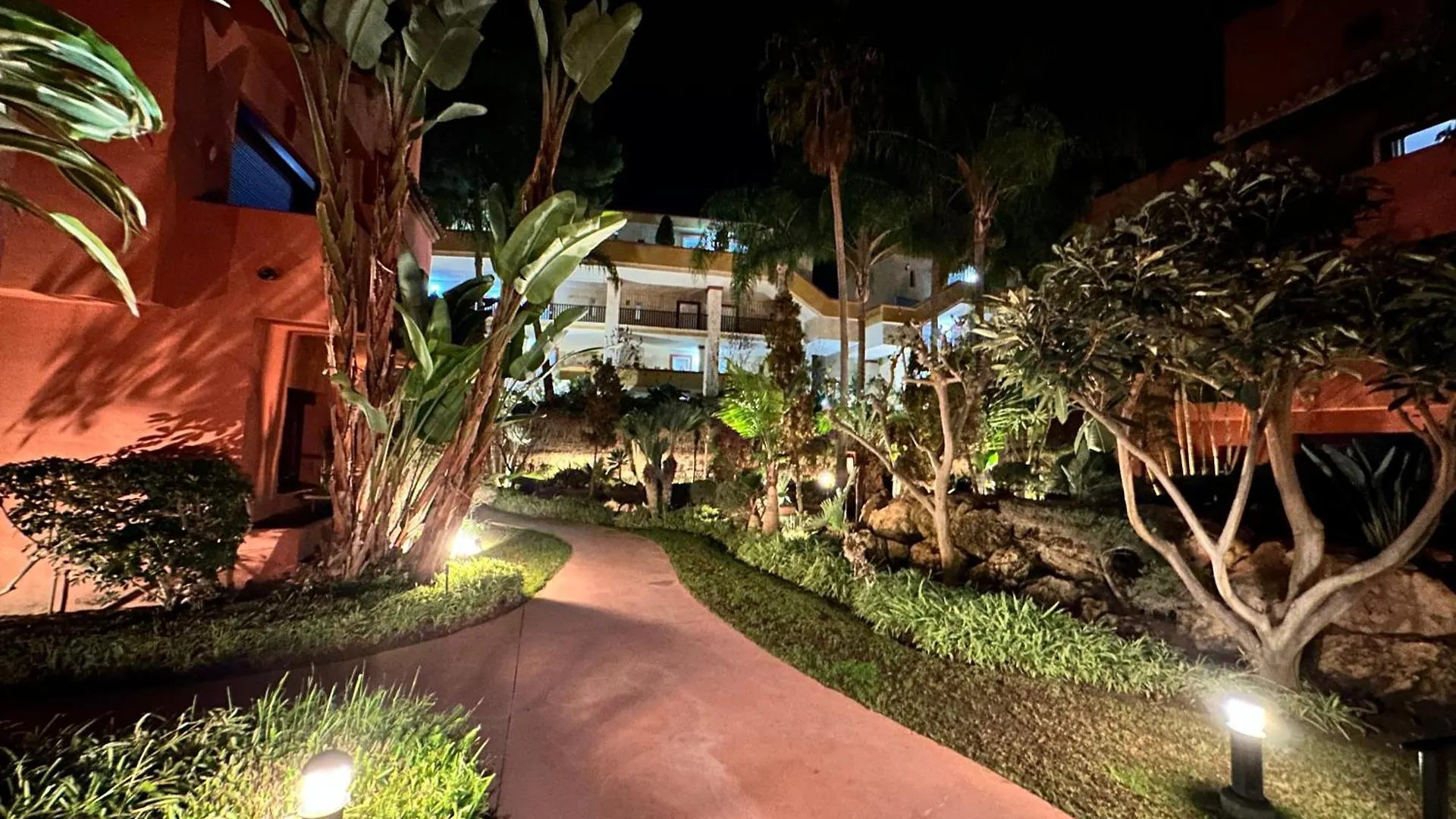 Xpce D Carlos Gardens Apartment Marbella
